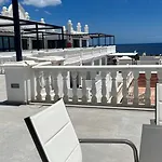 Atlantico Plaza *