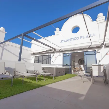 Atlantico Plaza * Puerto del Carmen (Lanzarote)