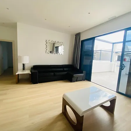 Atlántico Plaza Puerto del Carmen (Lanzarote)