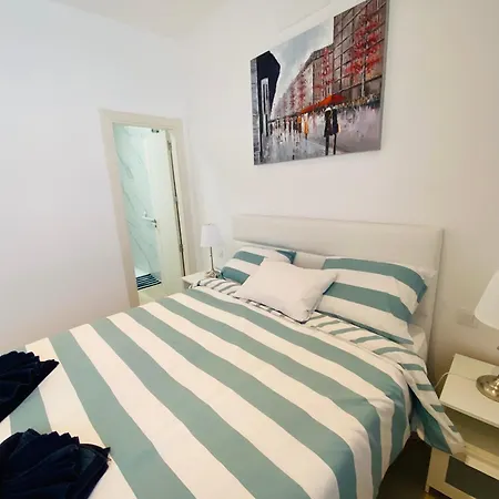 Atlántico Plaza Puerto del Carmen (Lanzarote)